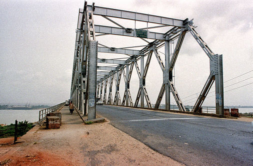 Ponte sul fiume Niger - Onitsha Niger River Bridge