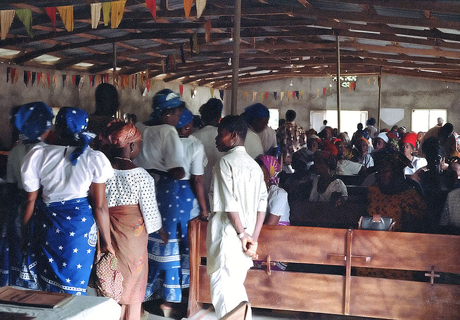 Vincenzo Avagliano Santa Messa nella chiesa di Nnebukwu