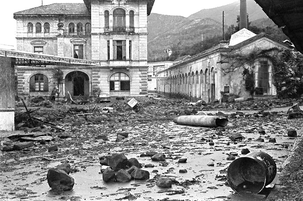 Alluvione Salerno Fratte 4 Novembre 1966 interno MCM
