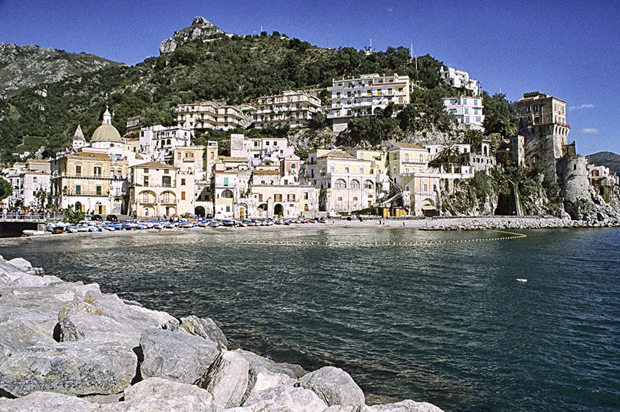 Cetara spiaggia e  Torre Vicereale