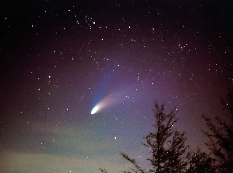 Comet Hale-Bopp, formally designated C/1995 O1  -  Ob. 135 mm