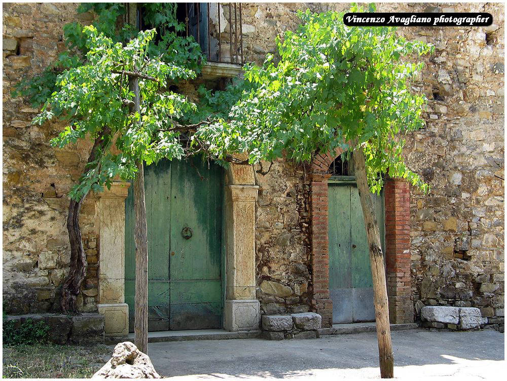 Roscigno Vecchia houses.