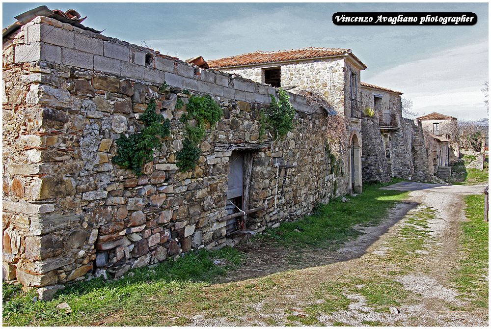 Roscigno Vecchia, abandoned houses