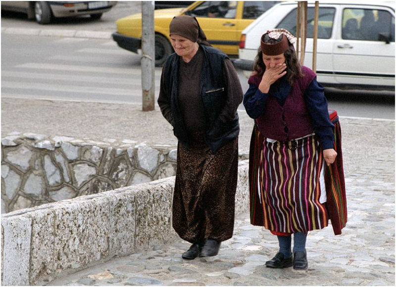 Gli abitanti delle regioni di montagna del Kosovo vivono spesso ancora secondo le usanze dei loro antenati