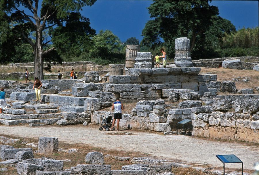 Paestum Tempio Italico ' Bona Mens '
