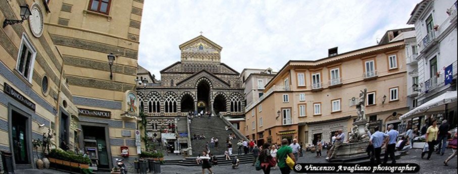 Analfi Piazza Duomo