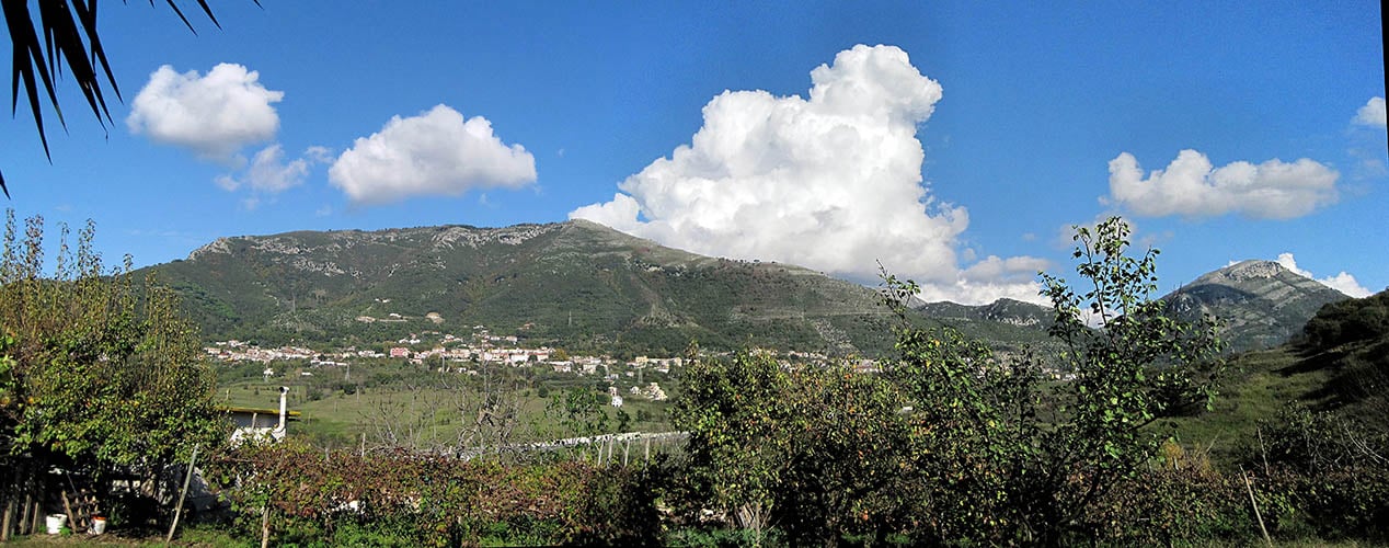 Salerno - Monte Stella, alto 953 slm e rioni collinari.
