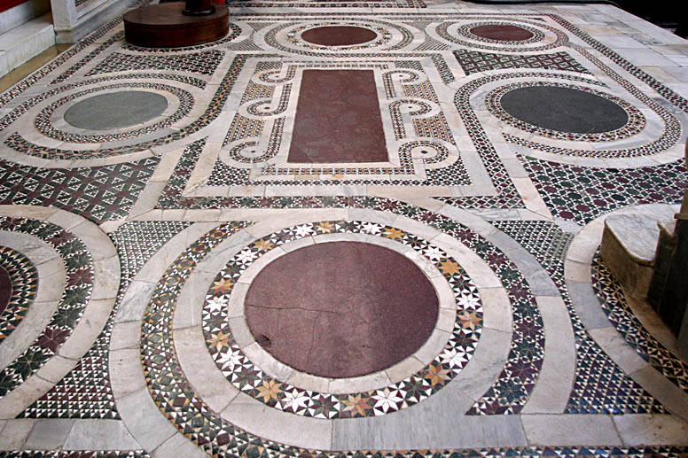 Opus sectile " Alexandrinum opus " prende il nome da Alessandro Severo