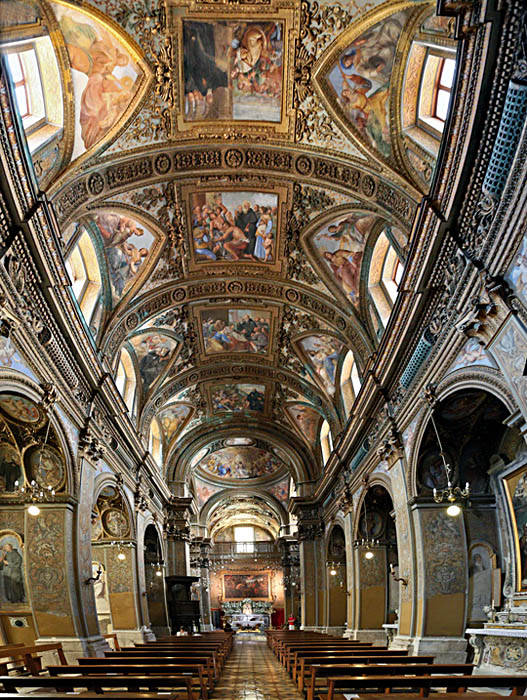 Chiesa San Giotgio La struttura è a navata unica - Soffitto